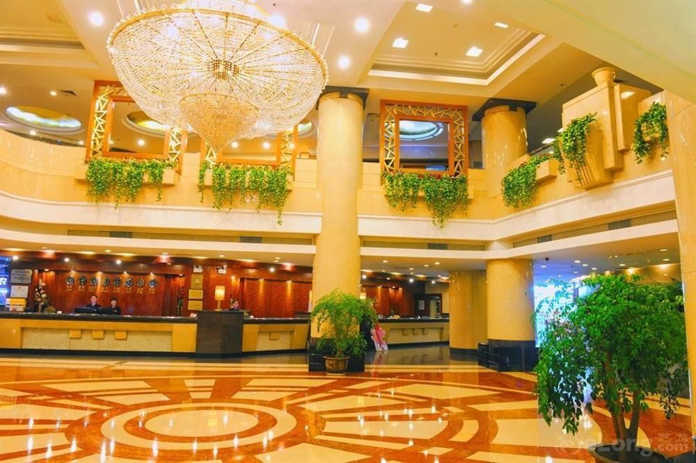 Crown Hotel อู่ฮั่น ภายนอก รูปภาพ